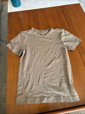 skims smoothing tee